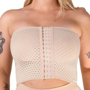 Seamless Strapless Bandeau with Front Hook Closure - Nude